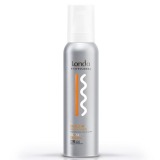 Spuma Bucle cu Fixare Strong - Londa Professional Curls In Curl Mousse 150 ml